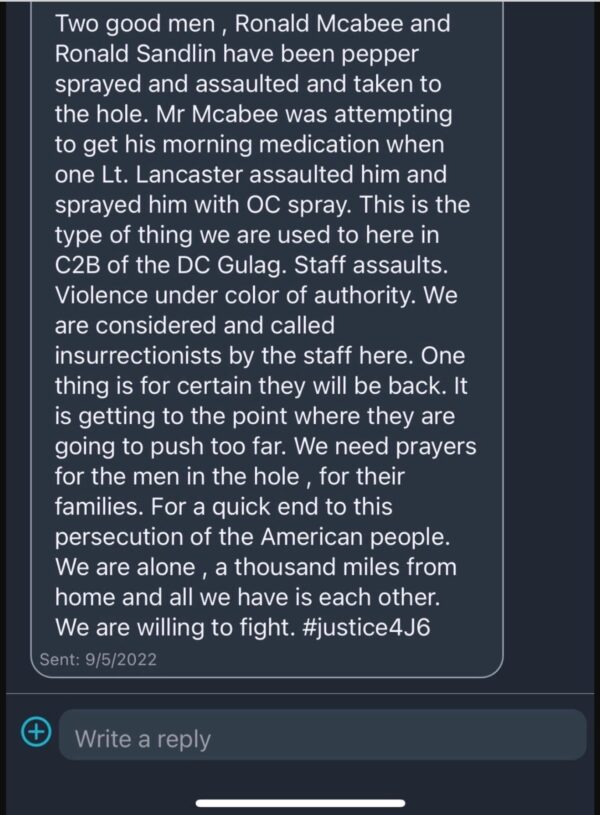 Screenshot of text message sent out by a January 6 prisoner at the jail in Washington D.C. during an alleged assault by Lieutenant Lancaster. 